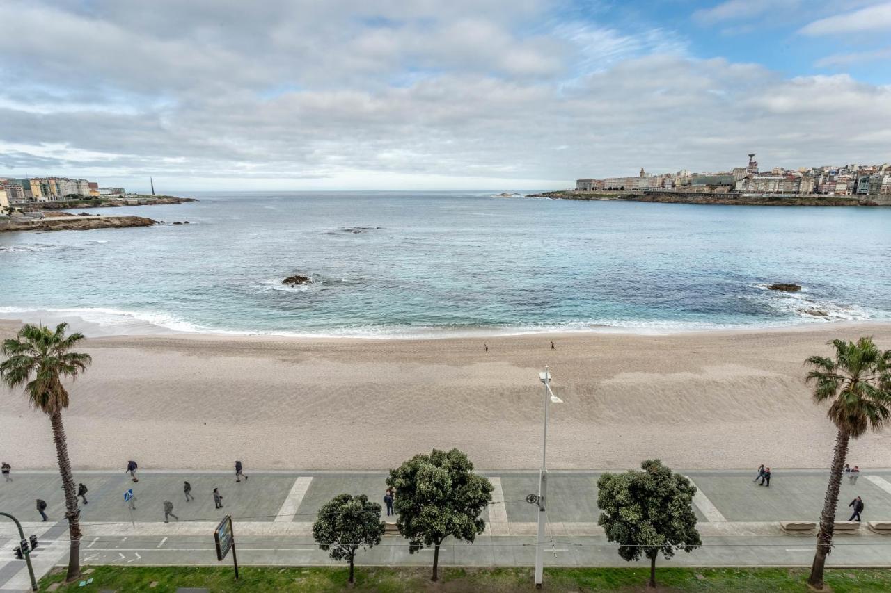 Apartamento En Primera Linea De Playa Riazor La Coruña Esterno foto