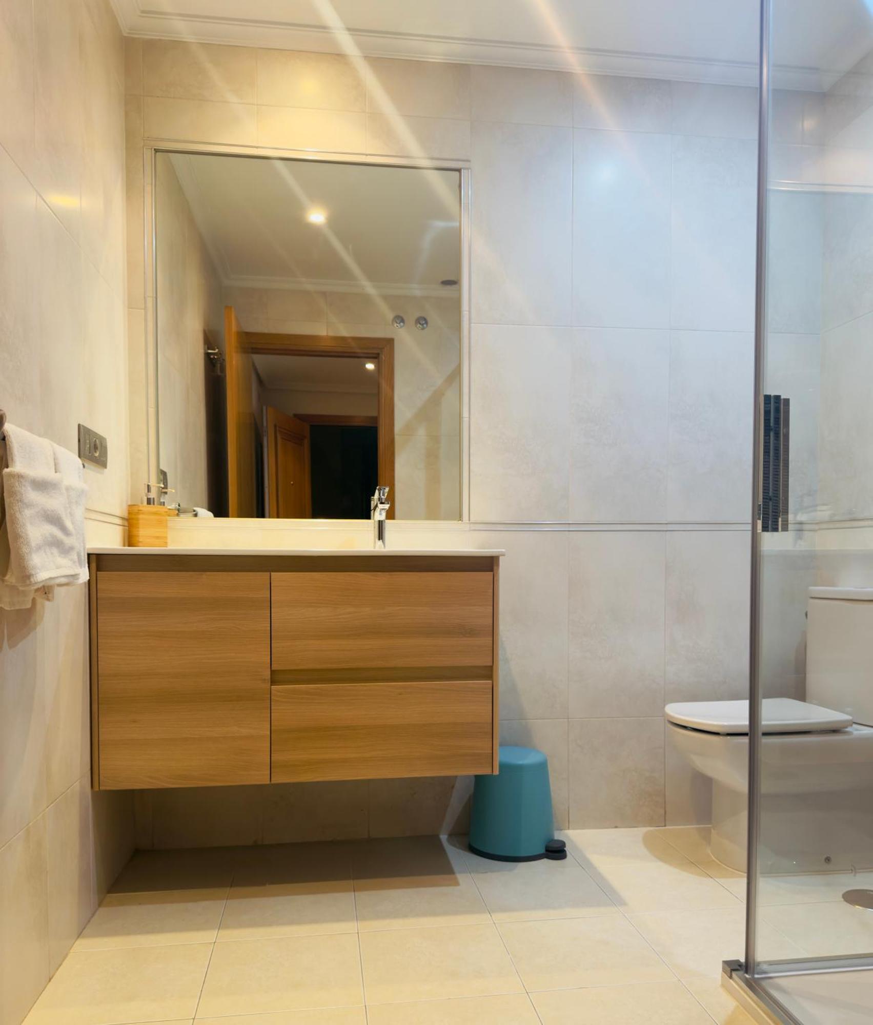 Apartamento En Primera Linea De Playa Riazor La Coruña Esterno foto